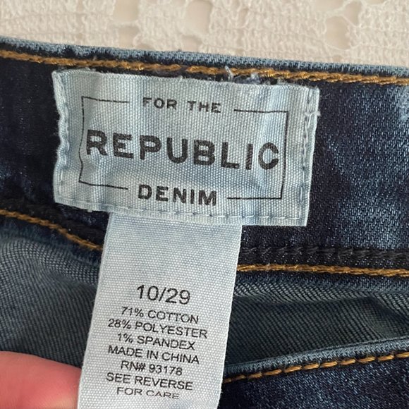 Republic Jeans - Picture 4 of 8